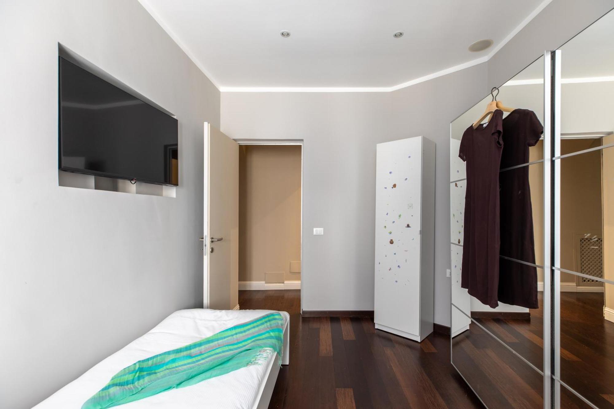 Iflat Contemporary Elegance In The Heart Of Apartment
